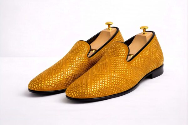 Classense Gold Textured Loafers